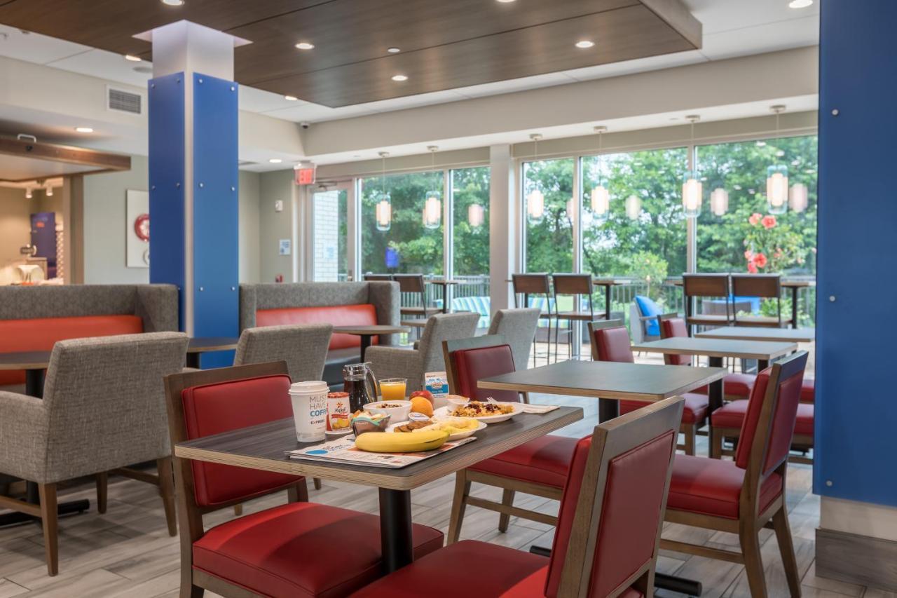 Holiday Inn Express & Suites Greenville S - Piedmont By Ihg Экстерьер фото