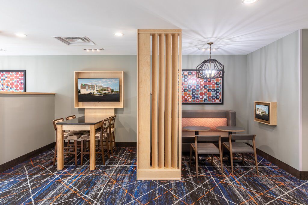Holiday Inn Express & Suites Greenville S - Piedmont By Ihg Экстерьер фото