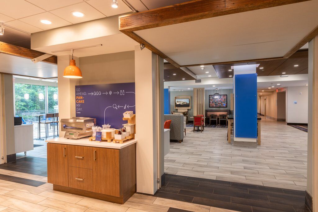 Holiday Inn Express & Suites Greenville S - Piedmont By Ihg Экстерьер фото