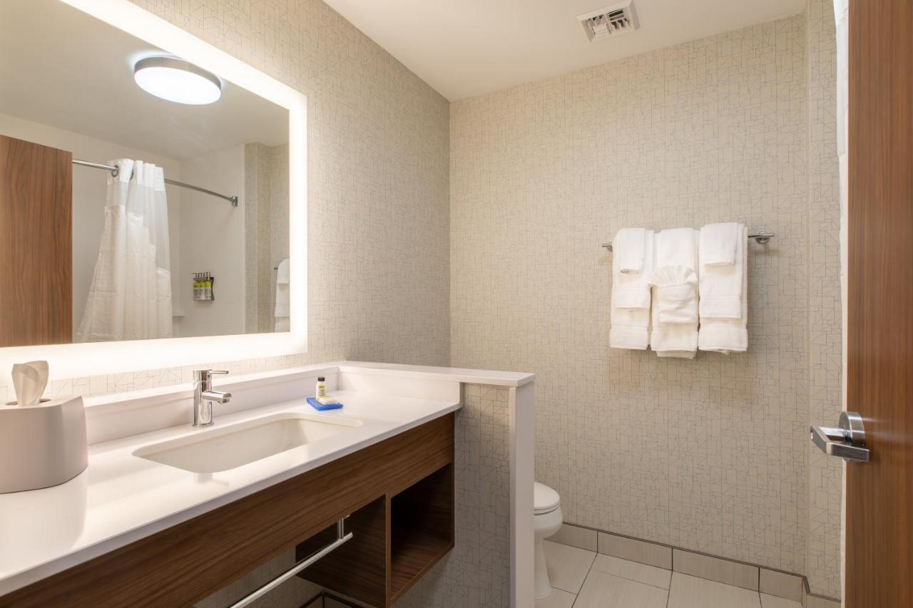 Holiday Inn Express & Suites Greenville S - Piedmont By Ihg Экстерьер фото